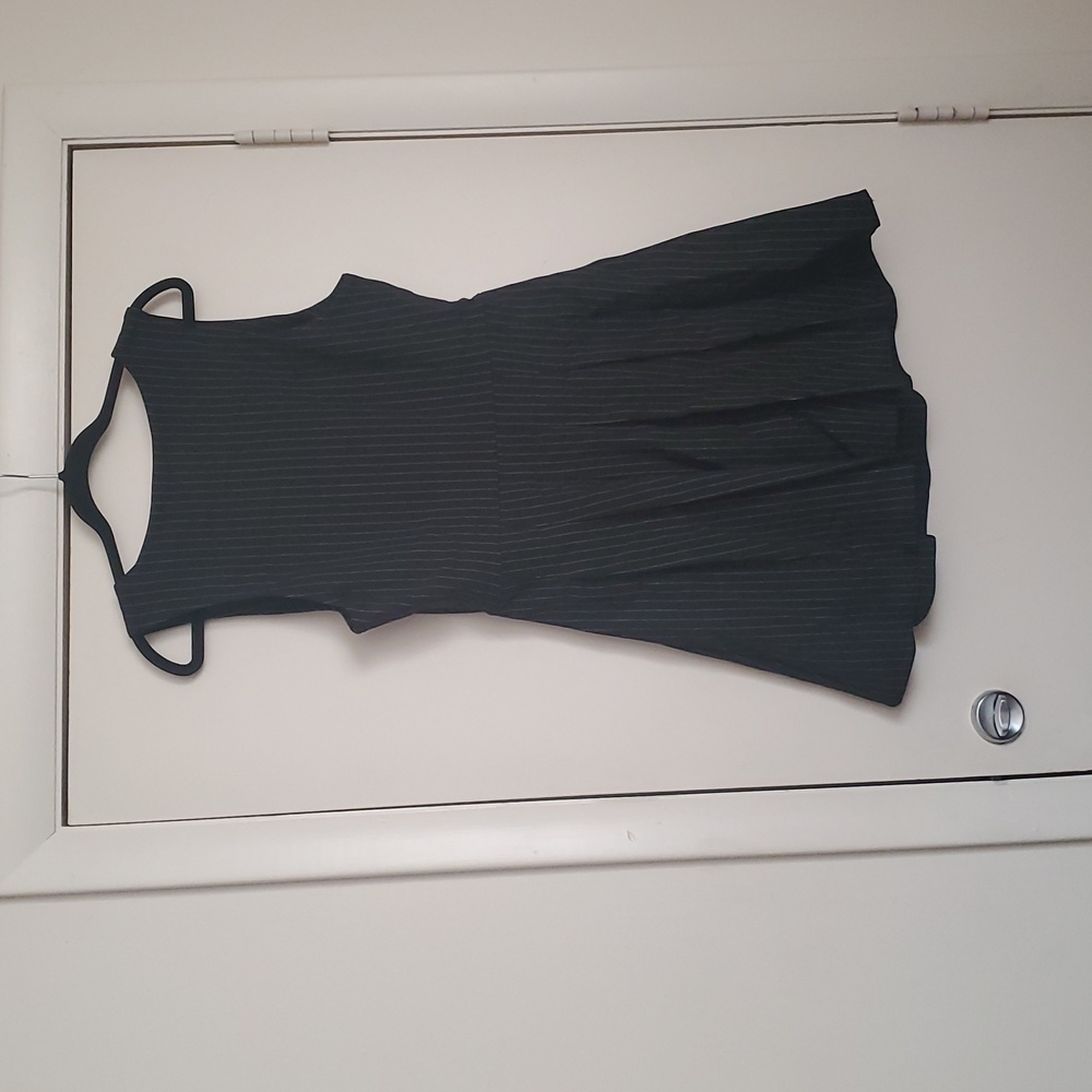 *NWT* Madden Girl Black Pinstripe Mini Dress - Picture 11 of 16